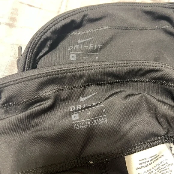 Women’s Set of 2 Nike Runner Leggings - Picture 7 of 7